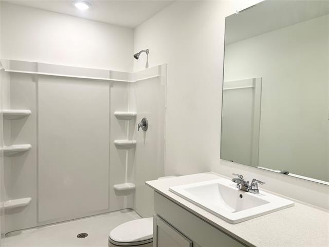 Building Photo - 12140 Thoroughbred Dr