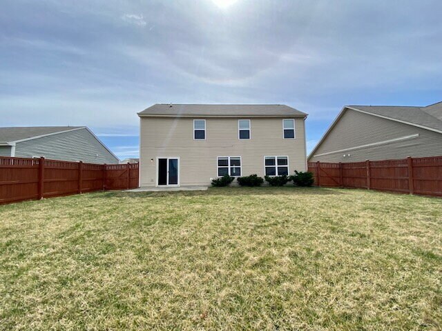 Building Photo - Fantastic 4 Bedroom, 2.5 Bath w/LOFT in Brookfield Place