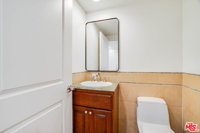 Building Photo - 8610 Chalmers Dr