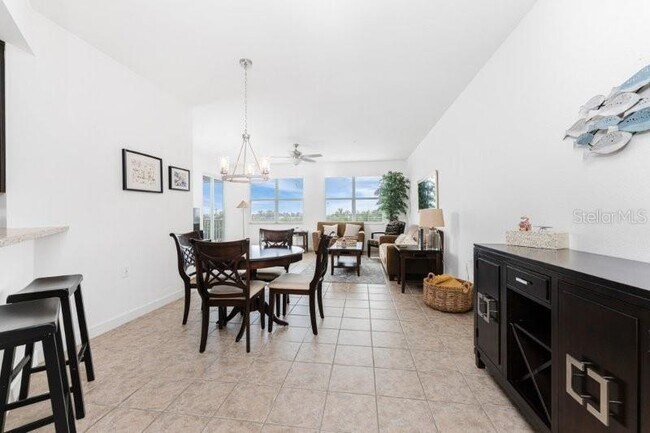 Building Photo - 2001 Bal Harbor Blvd