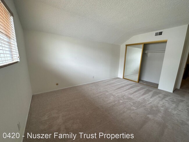 Building Photo - 4 br, 3 bath House - 3107 Highland View Drive