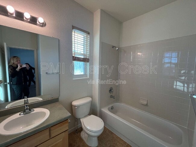 Building Photo - 5271 Canyon View Dr