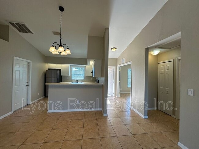 Building Photo - 2409 Park Rd