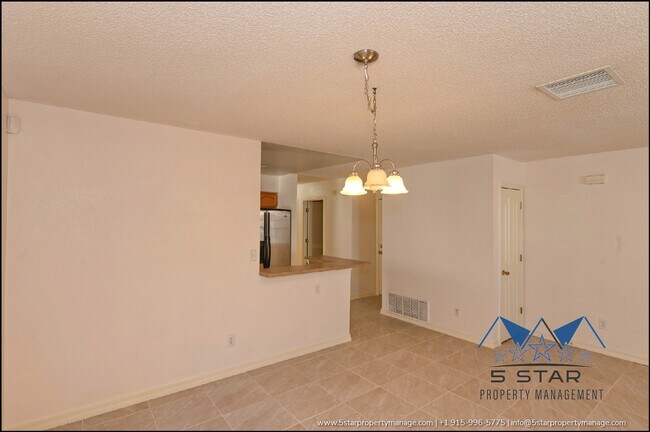 Building Photo - 648 Wind River Ave