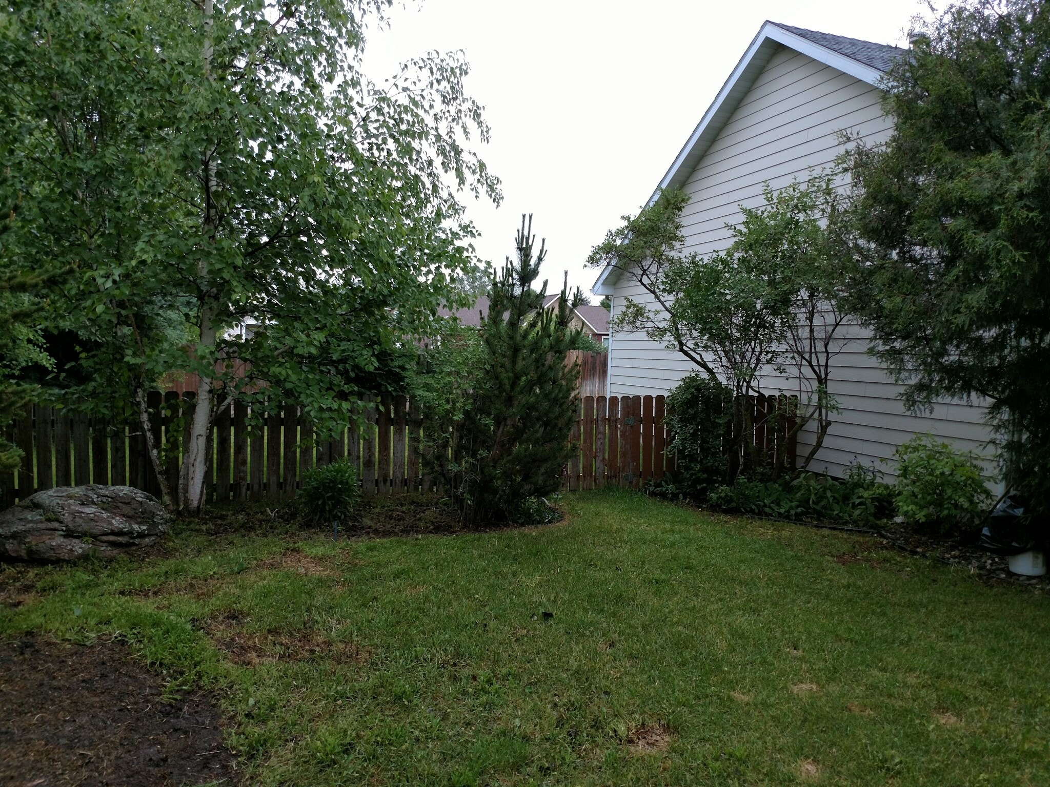 Building Photo - 310 N Sweetgrass Ave