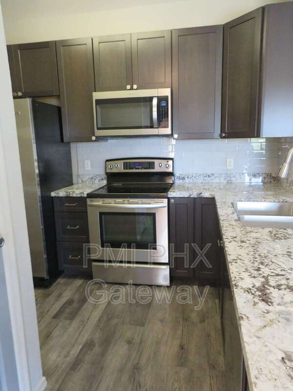 Building Photo - 5401 E Van Buren St