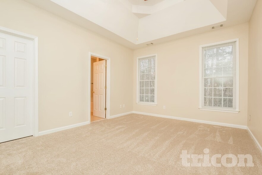 Building Photo - 605 Kaylins Ct SW