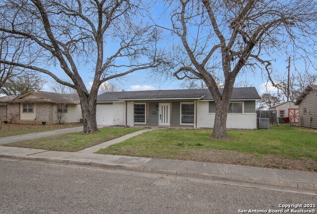 Building Photo - 300 Roanoke Dr