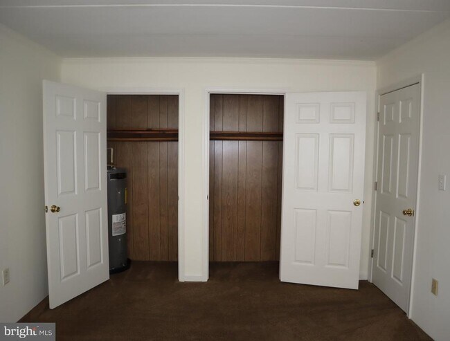 Building Photo - 319 Camden Ave