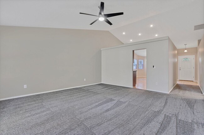 Building Photo - Spacious Updated 3 Bedroom, 2 Bath home in...