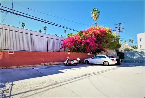 Building Photo - 121 N New Hampshire Ave