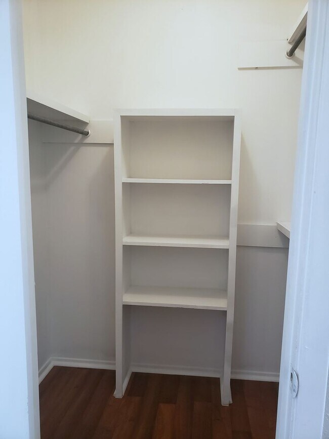 Building Photo - 3 Bedroom Steps from Rudman Trail & Souths...