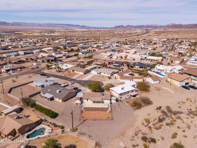 Building Photo - 2150 Lake Havasu Plaza