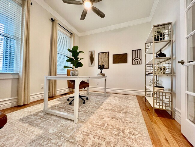 Building Photo - NEW, big, beautiful, Executive Home Libert...