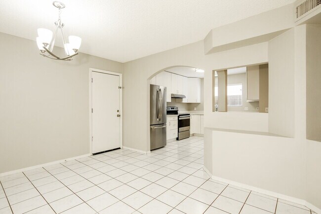 Building Photo - 4758 W Wahalla Ln