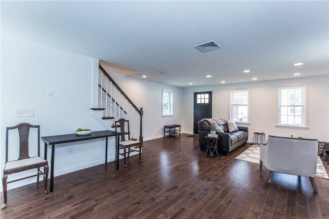 Building Photo - ****Providence – Eastside/Fox Point Single Family - $2,550****