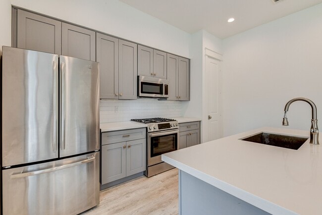 Building Photo - 2539 Judiway St