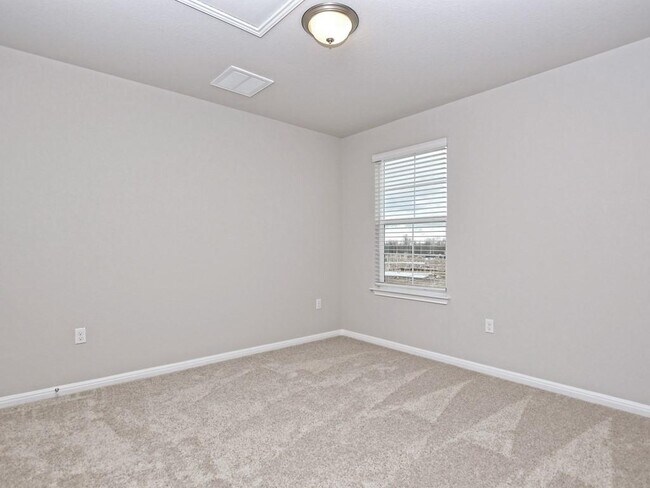 Building Photo - 610 Roaring Fork Ln