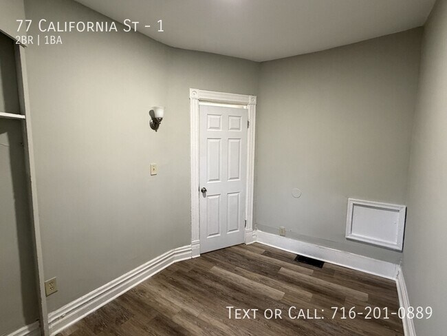 Building Photo - 77 California St