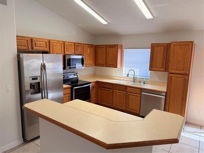 Building Photo - 2604 Luiseno Way
