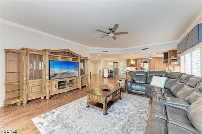 Building Photo - 14813 Laguna Dr