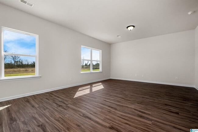 Building Photo - 608 Pine Valley Trl