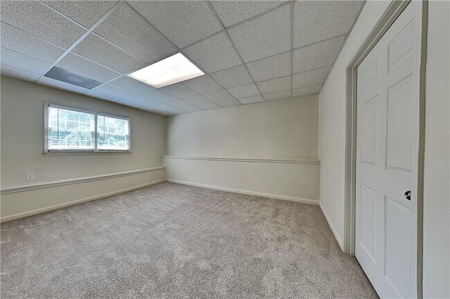 Building Photo - 169 Bethnal Way