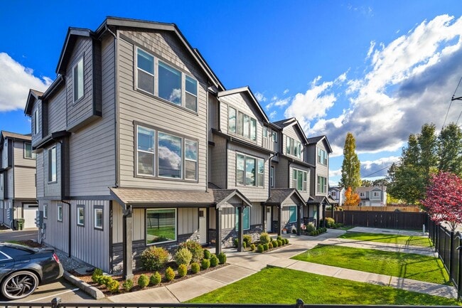 Interior Photo - Rainier View Court Townhomes