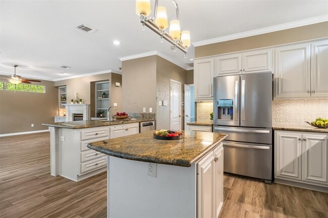 Building Photo - 50 N Cochrans Green Cir