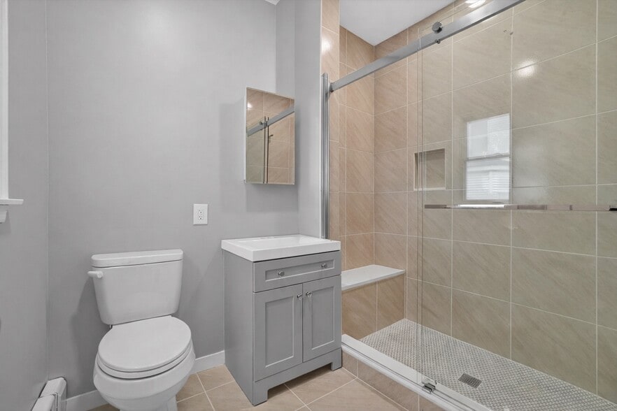 Building Photo - 4 Amackassin Ter