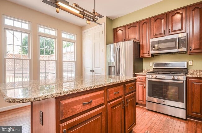 Building Photo - 13776 Lambertina Pl