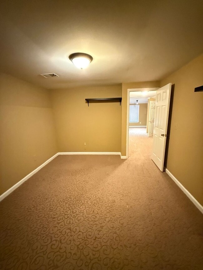 Building Photo - 4221 Devonwood Way