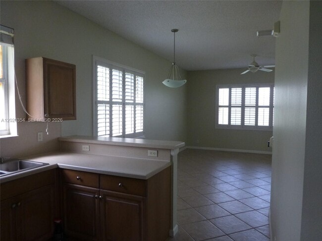 Building Photo - 1139 Chenille Cir
