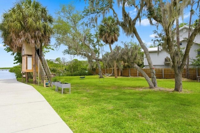 Building Photo - 6731 Arroyo Dr