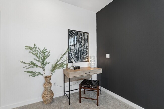 Building Photo - Fully Furnished Home in Broken Arrow