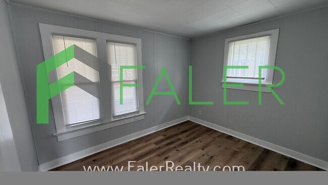 Building Photo - Charming and Ready to call home!