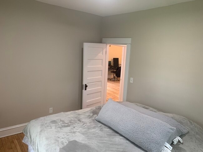 Bedroom 1 - 1046 19th Ave SE