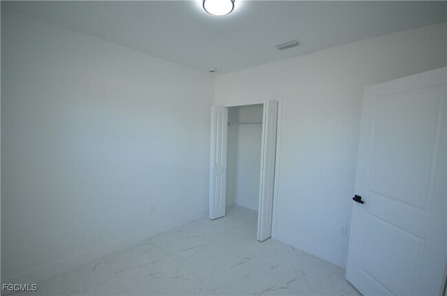 Building Photo - 2188 Barker Blvd