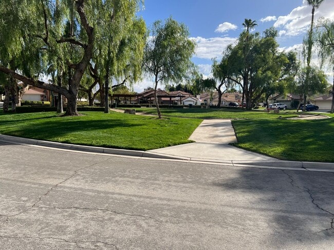 Building Photo - Spacious 4-Bedroom + Office Home in Desirable HOA Community Near New Shopping & Costco