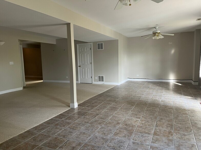 Building Photo - 1531 Queen Ann Ln