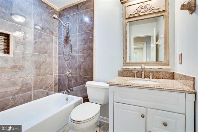 Building Photo - 2601 Seskey Glen Ct