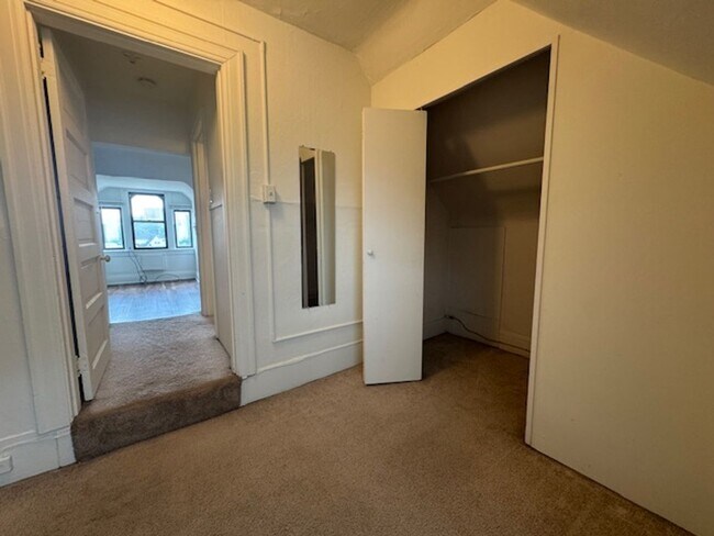 Building Photo - 5106 Baum Blvd