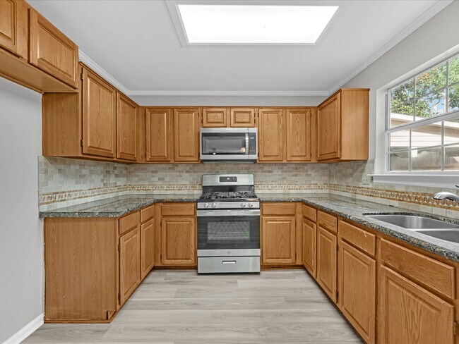Building Photo - 4241 Mountain Peak Way