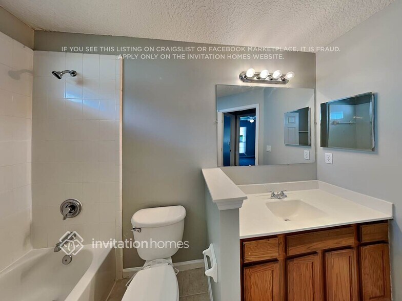 Building Photo - 1905 Tuscan Oaks Ct