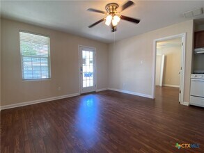 Building Photo - 148 Rush Haven