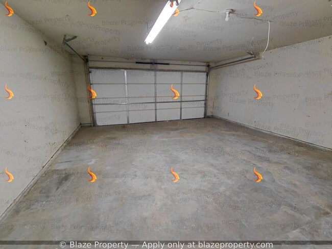 Building Photo - 3 Bed 2 Bath Home with a Garage For Rent