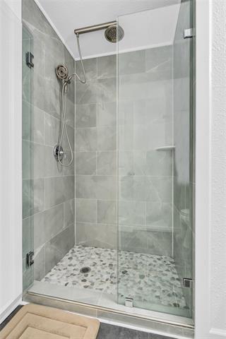 Building Photo - 1319 Parkway Ct