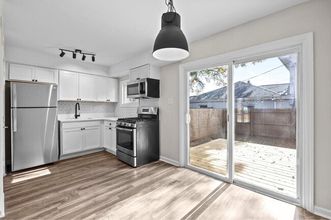 Building Photo - 1618 Boyer St