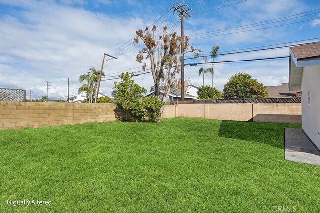 Building Photo - 10121 Eagle Ave