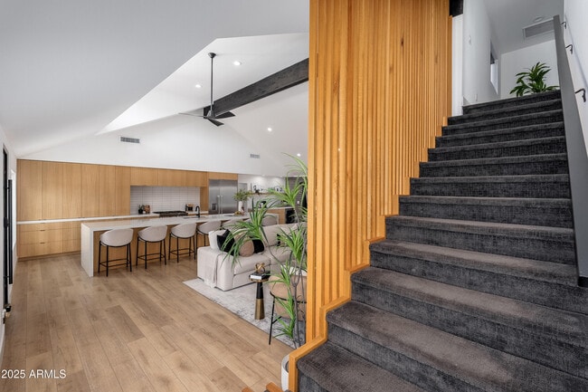 Building Photo - 4421 E Earll Dr